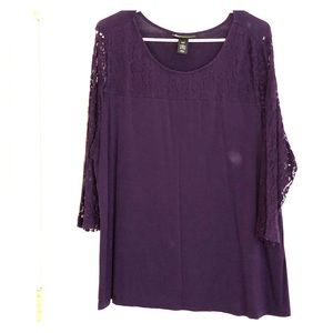 3/4 Lace sleeve top